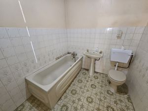 Photo 1- click for photo gallery